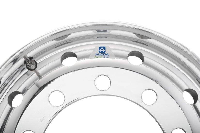 WHEEL CLEANING SET – BLEEDING WHEEL CLEANER & AMBITION CAR POLISH