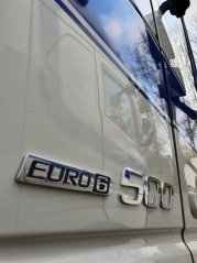 AMBITION CAR POLISH – ZRCADLO, KTERÉ MÁŠ POD RUKAMA