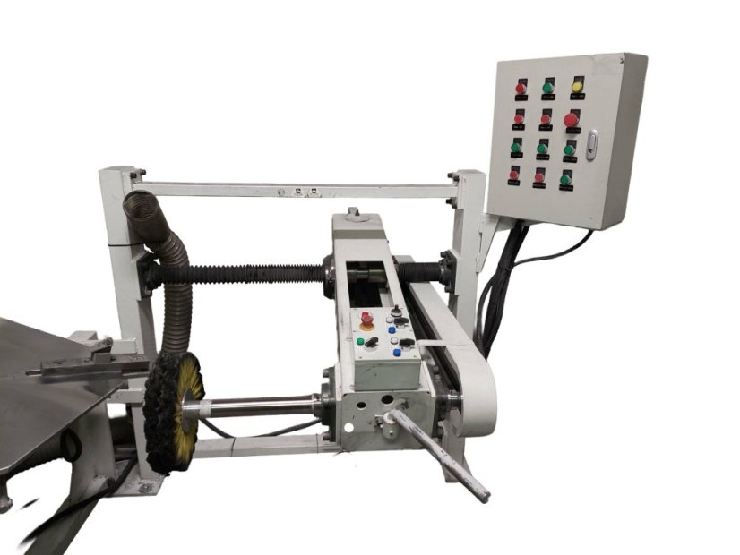 STROJ NA LEŠTĚNÍ HLINÍKOVÝCH RÁFKŮ